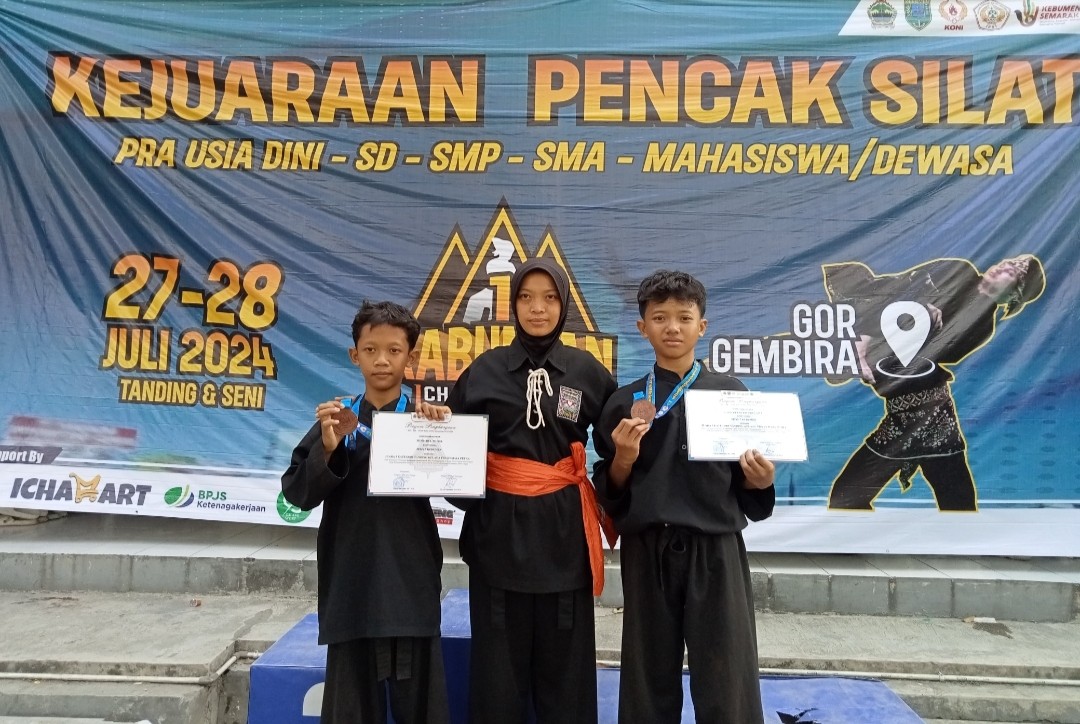 MTsN 7 Kebumen Raih 2 Kejuaraan Pencak Silat  pada Ajang Open Kebumian Championship 1  2024
