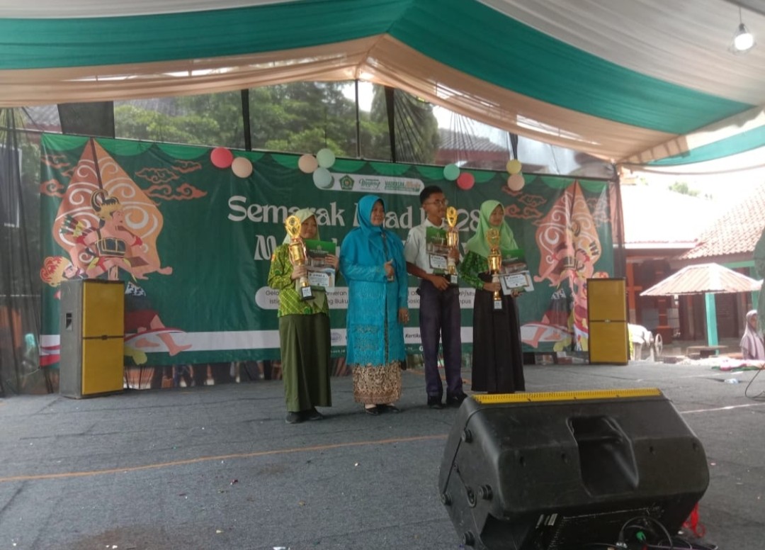 Delapan Kejuaraan Dipersembahkan Peserta Didik MTsN 7 Kebumen pada Ajang OSM 2025
