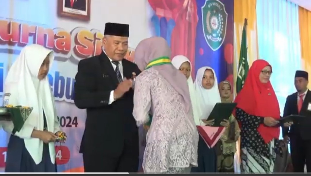 MTsN 7 Kebumen Gelar Wisuda Purnasiswa Kelas IX Tahun Pelajaran 2023-2024