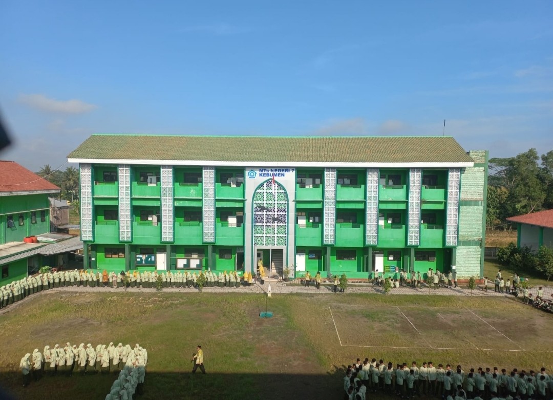 Halal Bihalal Warnai Apel Perdana Pascalibur Idulfitri di MTsN 7 Kebumen